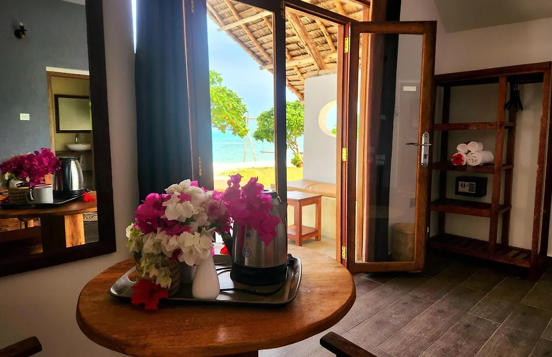Almas Beach Boutique Hotel-1